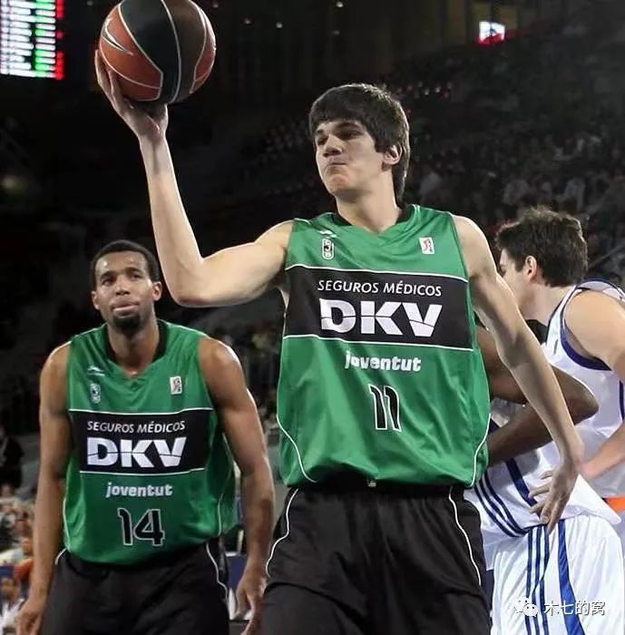 难回巅峰 难回巅峰