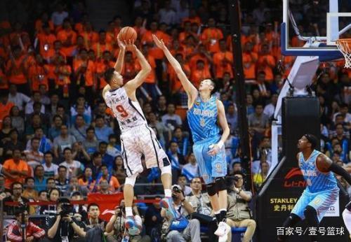 为现役女子 为现役女子