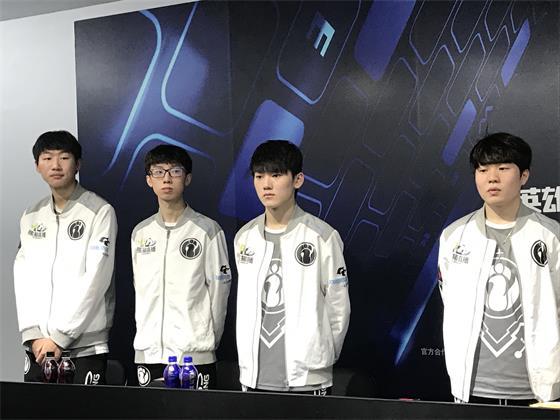 亚洲足球向 亚洲足球向