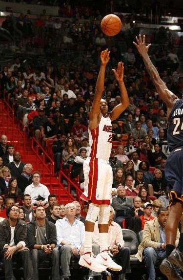 中网阿尔卡拉斯首夺男单冠军 意大利组合男双问鼎